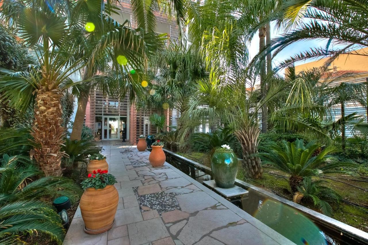 Penthouse vue mer et jacuzzi privé Antibes Exterior foto